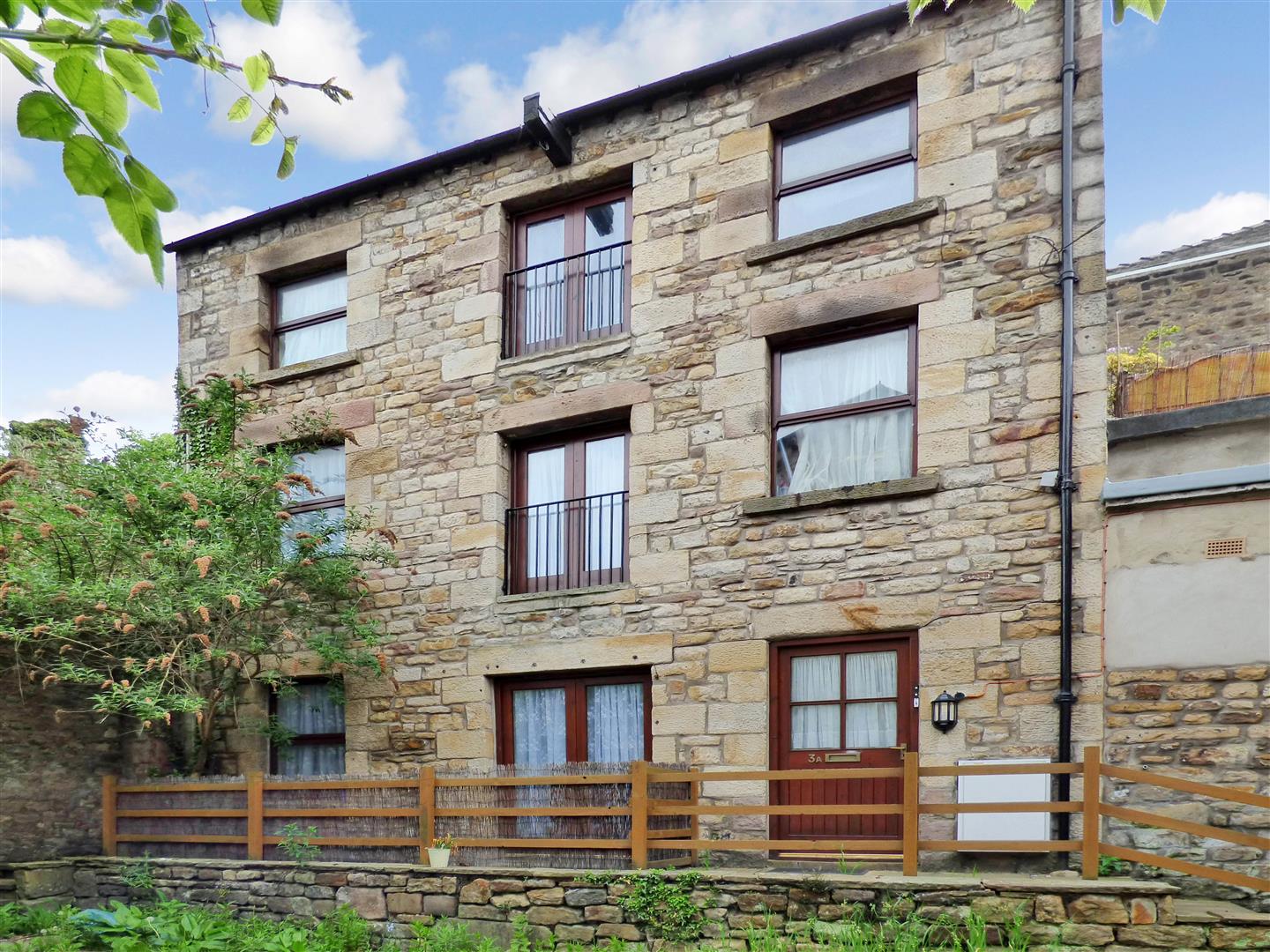 Moor Lane R&B Estate Agents